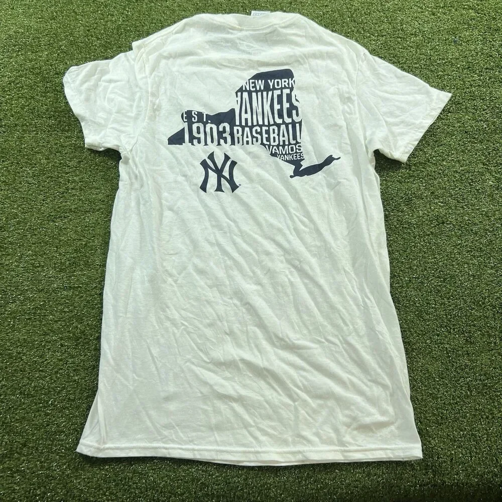 Fanatics New York Yankees Short Sleeve Shirt Mens S NWOT